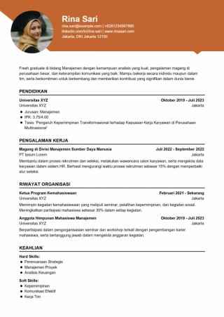 Contoh CV Manajemen Fresh Graduate